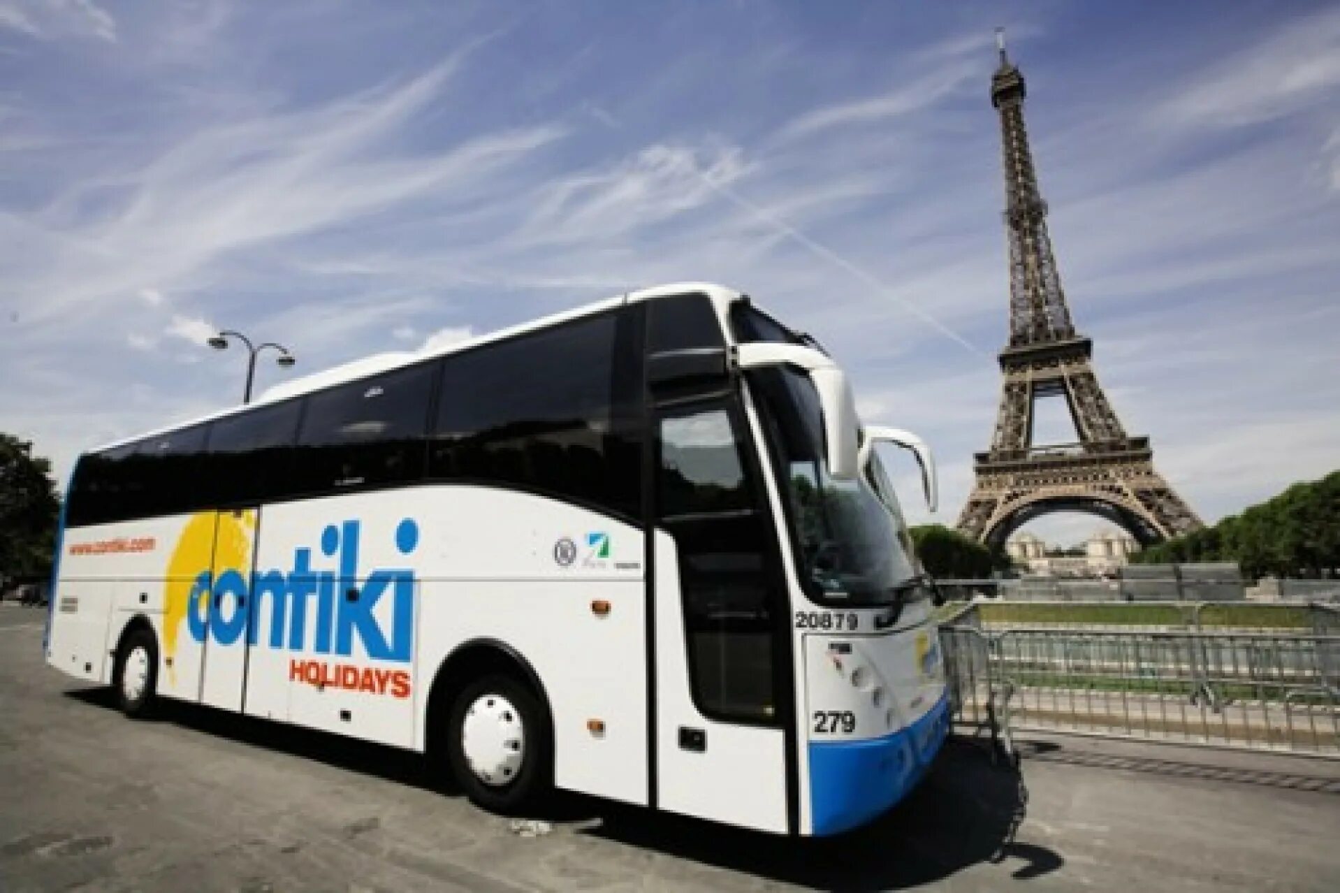 Дискавери автобусные туры. Туравтобус в Париже. Туристический автобус. Автобус для путешествий. Автобусный тур по Европе.