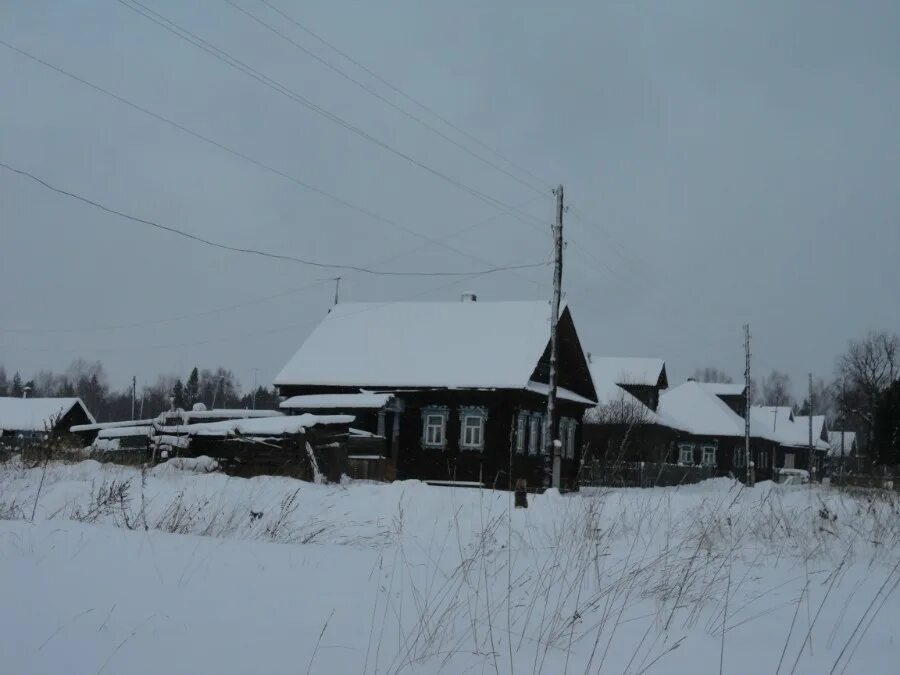 Лежащее село. Никитино ульяновская область николаевский район. Деревня кулогора пинежский район. Кичменьга вологодская область. Заброшенные деревни кич городецкого района вологодской области.