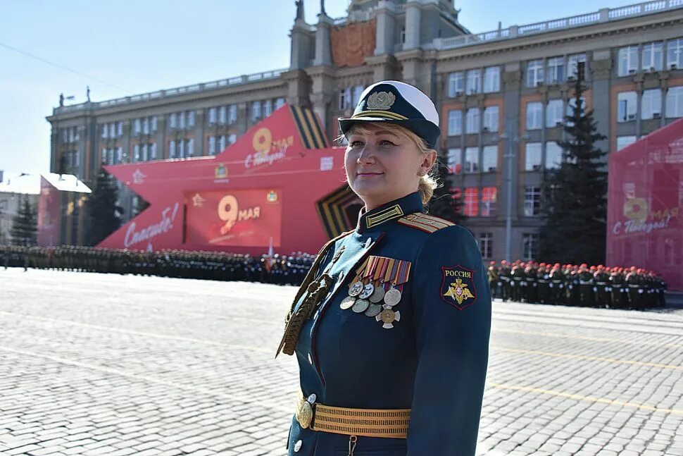 Парад 9 мая Екатеринбург. 9 Мая Екатеринбург 2021. Площадь 1905 года Екатеринбург 9 мая. 9 Мая день Победы Екатеринбург.