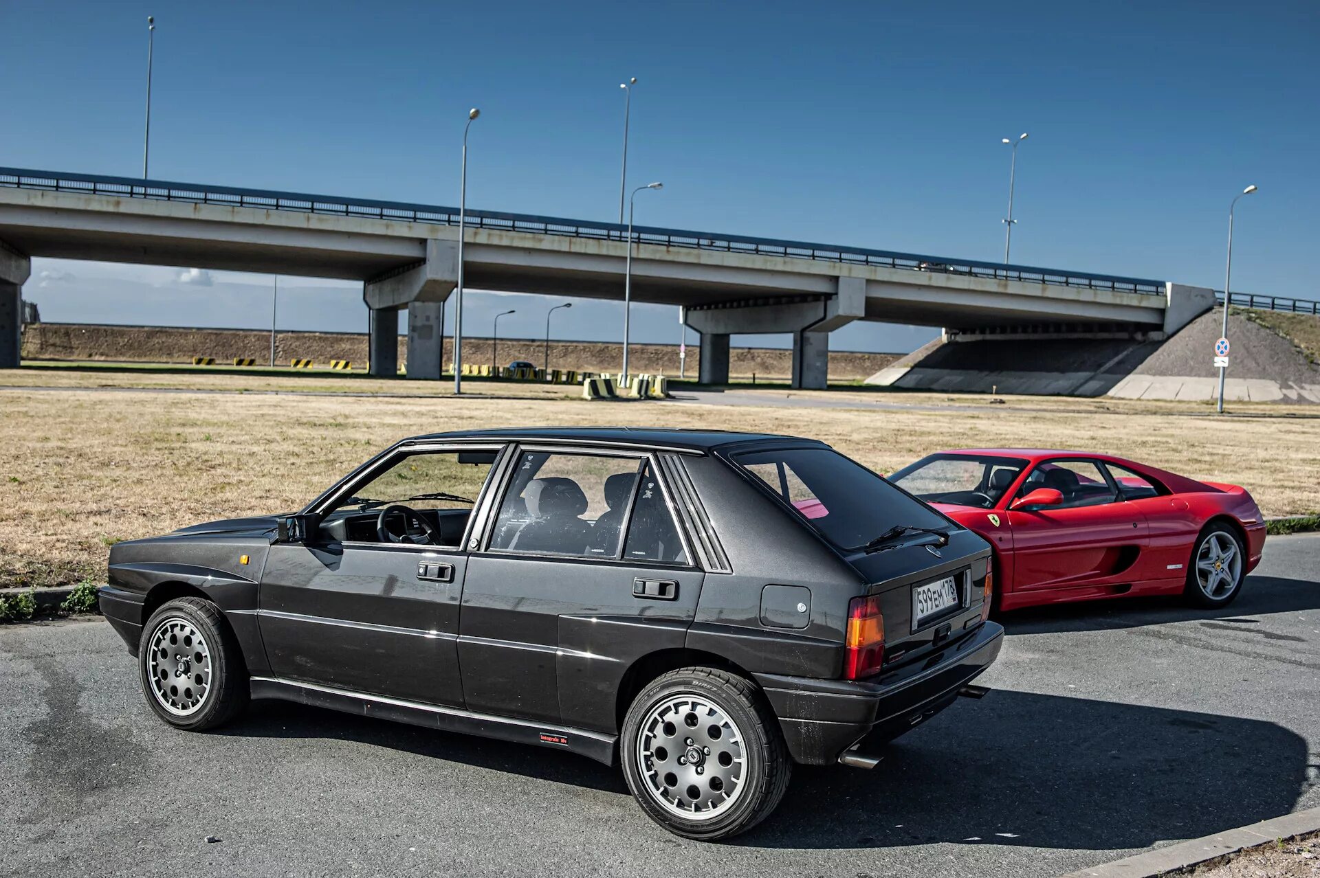 Лянча против феррари. Lancia ACL 90. Lancia Delta vs Volvo. Автомобиль Lancia Delta 1990. Диски Lancia Delta.