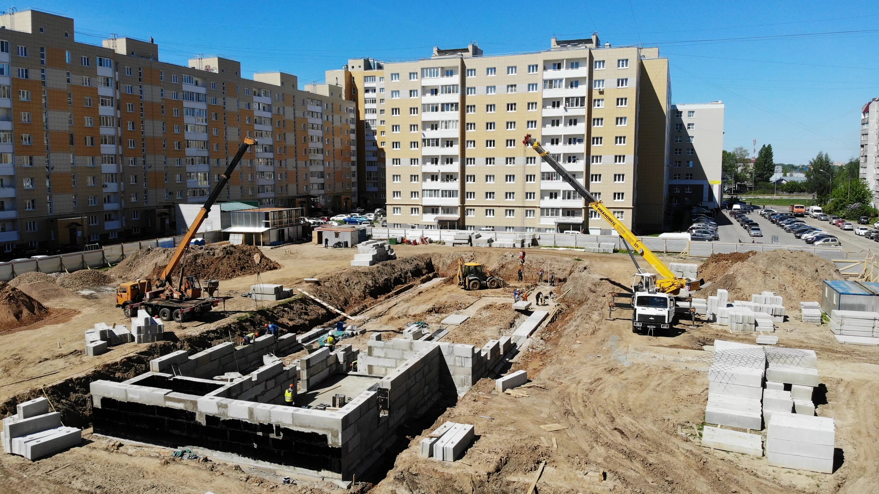 Жк пряничная слобода тула. Управление строительства домодедово. Новая тула жк ход строительства. Дорога на левитана тверь. Южное домодедово.