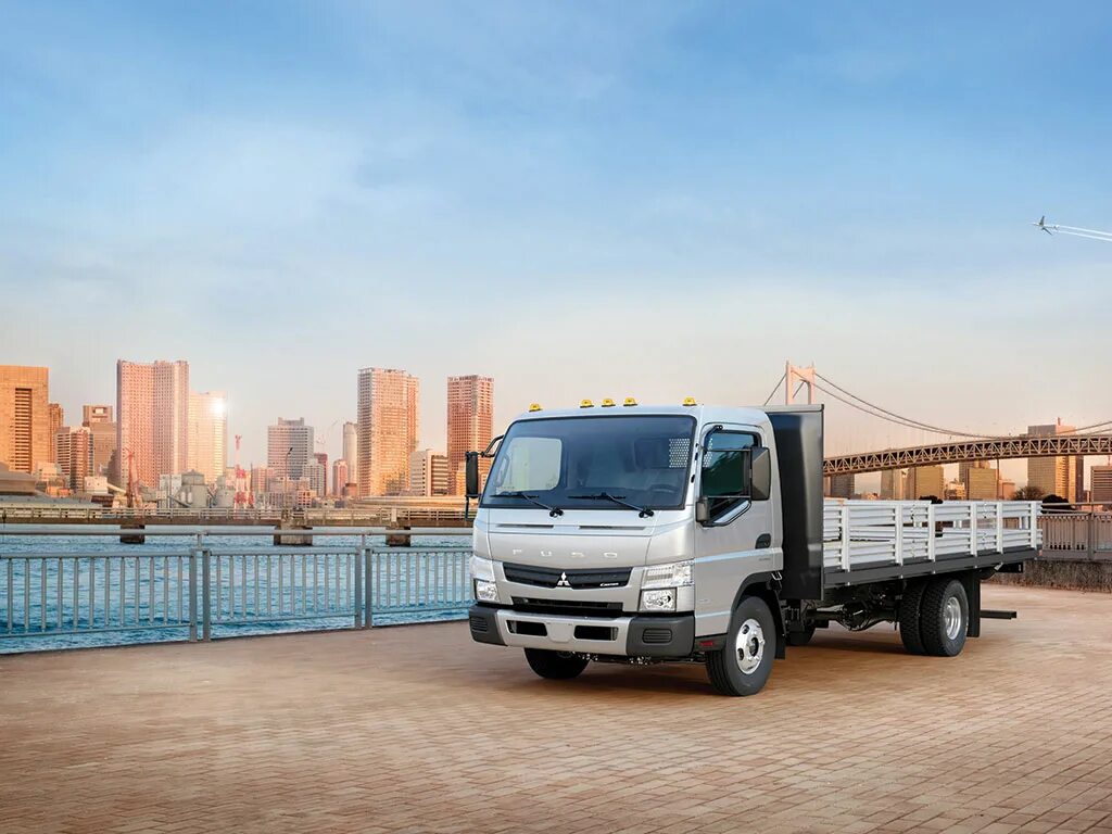 малотоннажный грузовик ивеко. Mercedes-benz sprinter бортовой 2021. легкий грузовик. мазда титан 2000. бортовой грузовик dong feng 2023г 3.
