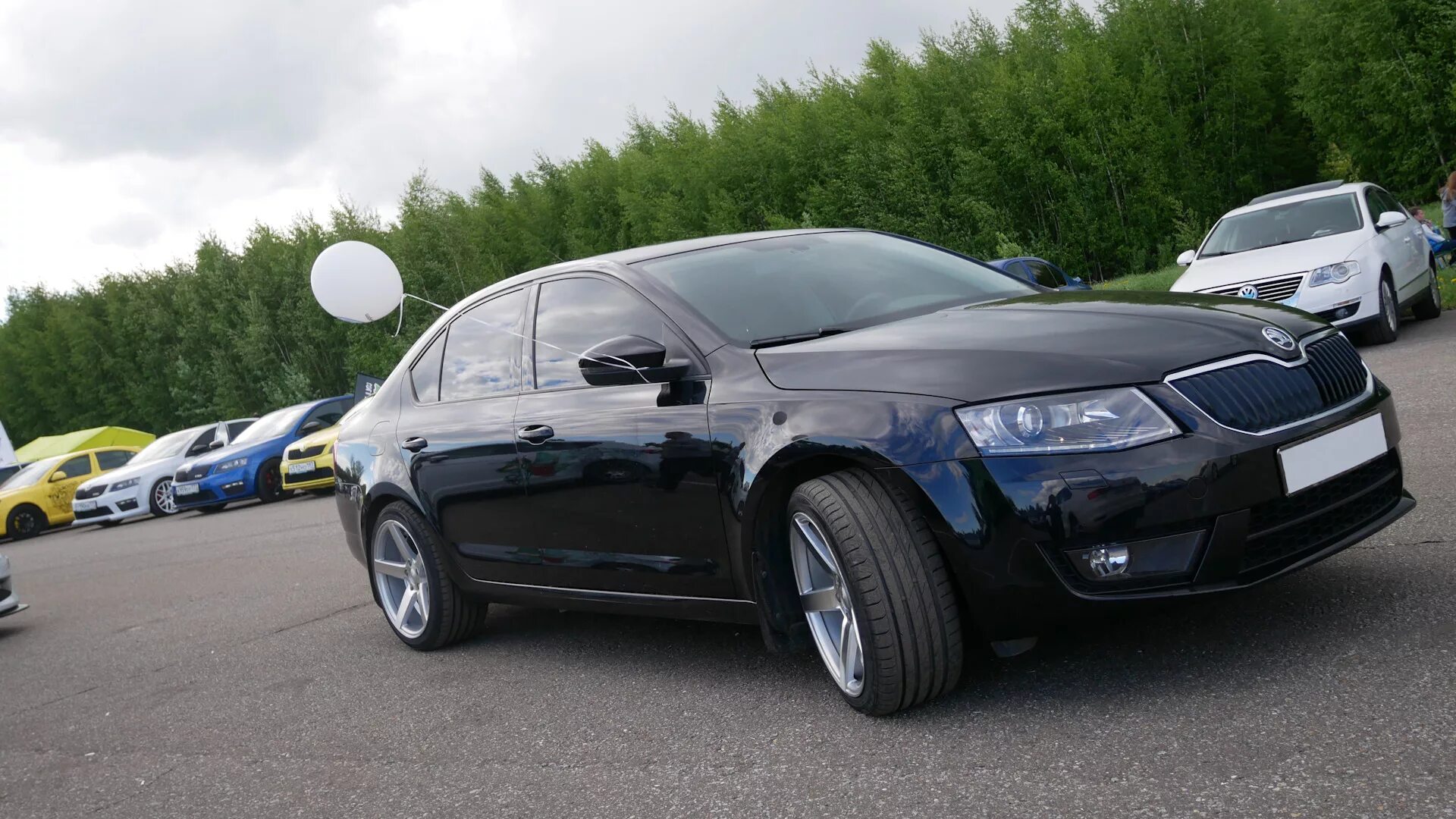 Skoda octavia a7 black. Skoda Octavia a7 черная. Škoda Octavia a7 черная. Skoda Octavia a7 2014 черная.