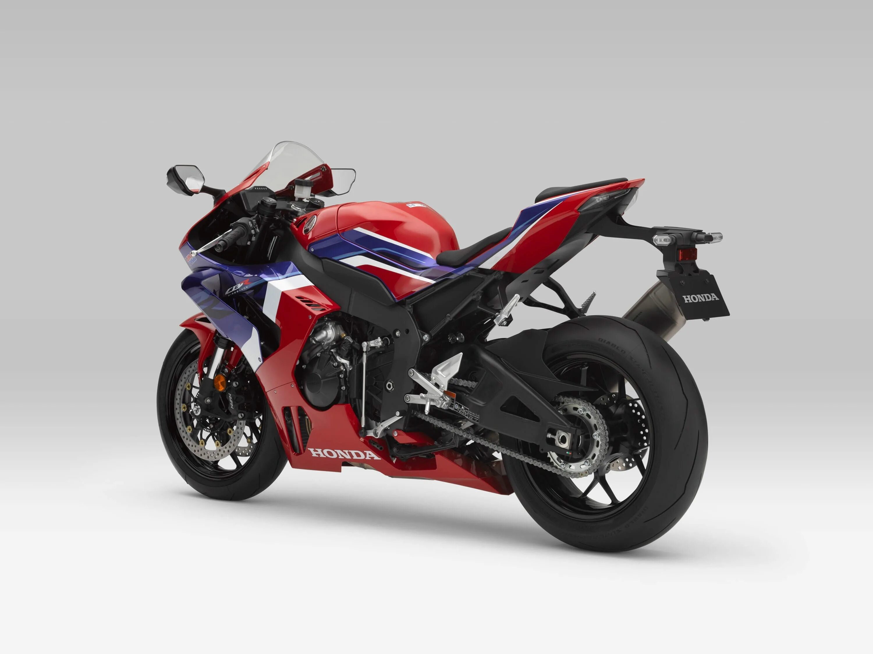 Cbr 8 100. Honda cbr1000rr r fireblade sp. honda cbr1000rr fireblade 2020. honda cbr 1000rr-r fireblade sp 2020. honda cbr fireblade 2020.