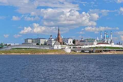 Столица расположенная на берегах реки