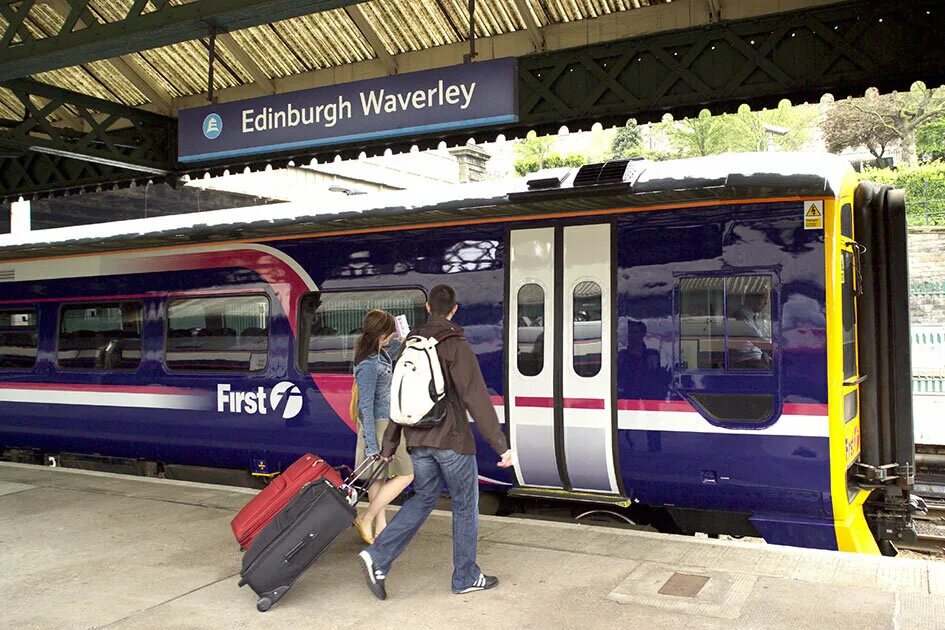 Cheap train. Поезд прага милан. Железная дорога в германии. Cheap train. Скоростной поезд tgv.