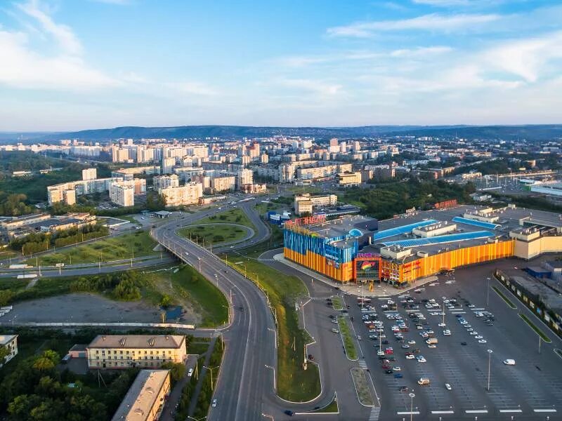 Планета Новокузнецк. ТРЦ Планета Новокузнецк вид сверху. ЦТ Планета Новокузнецк. Планета Новокузнецк ночью. Планета купить новокузнецк