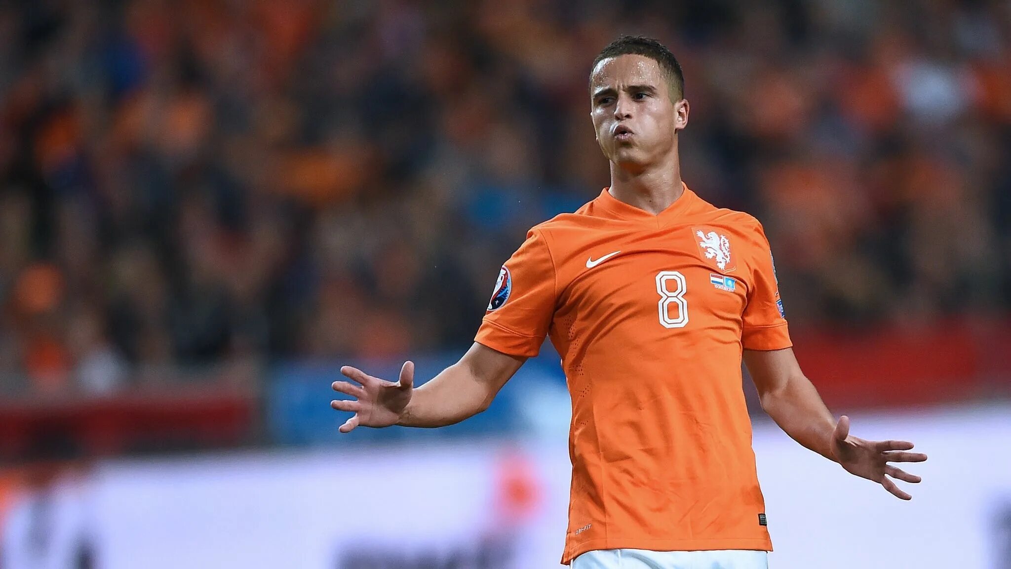 Афеллай футболист. Ibrahim afellay. Afellay футболист. Afellay футболист. Афеллай ибрахим.