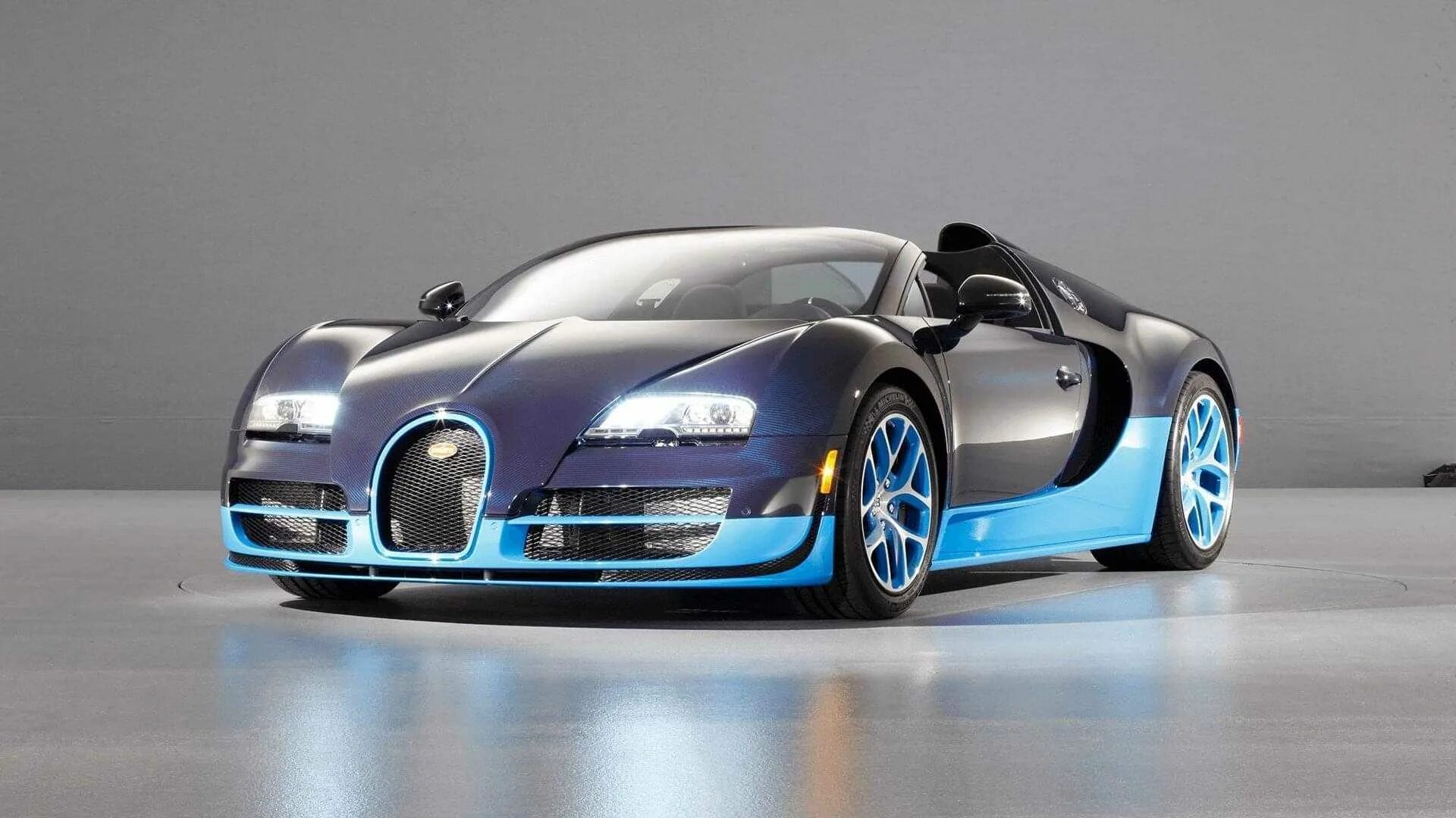 Bugatti vitesse. Bugatti Veyron 16.4 Grand Sport Vitesse. Bugatti Veyron Vitesse. Бугатти Шерон электромобиль. Bugatti Veyron 16.4 super Sport.