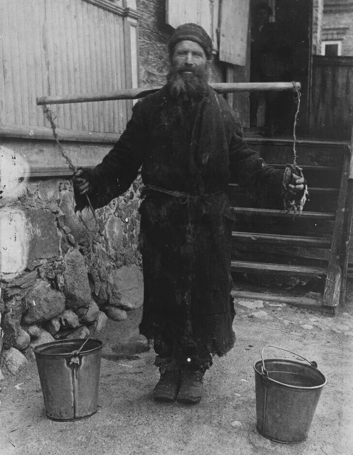 Бесплатный водонос. Бесплатный водонос. Водонос рисунок. Водовоз 19 век. Бесплатный водонос.