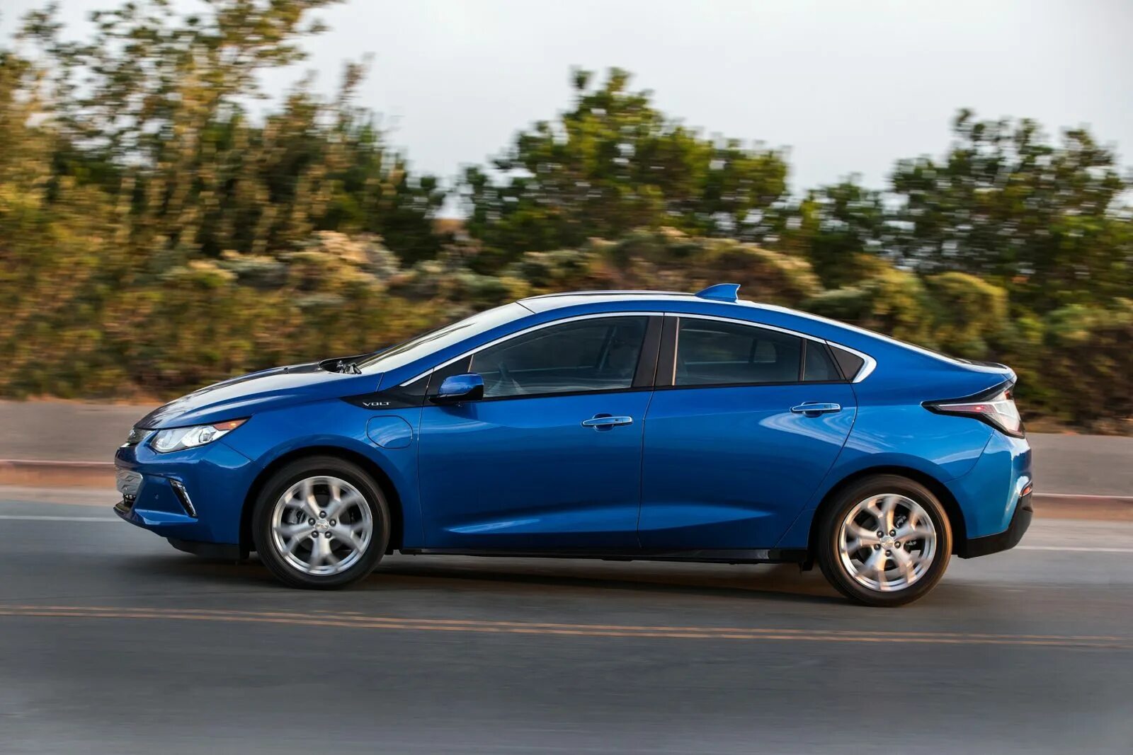 Chevrolet Volt 2016. Chevrolet Volt 2017. Chevrolet Volt 2. Chevrolet Volt 2019. Volt 2017