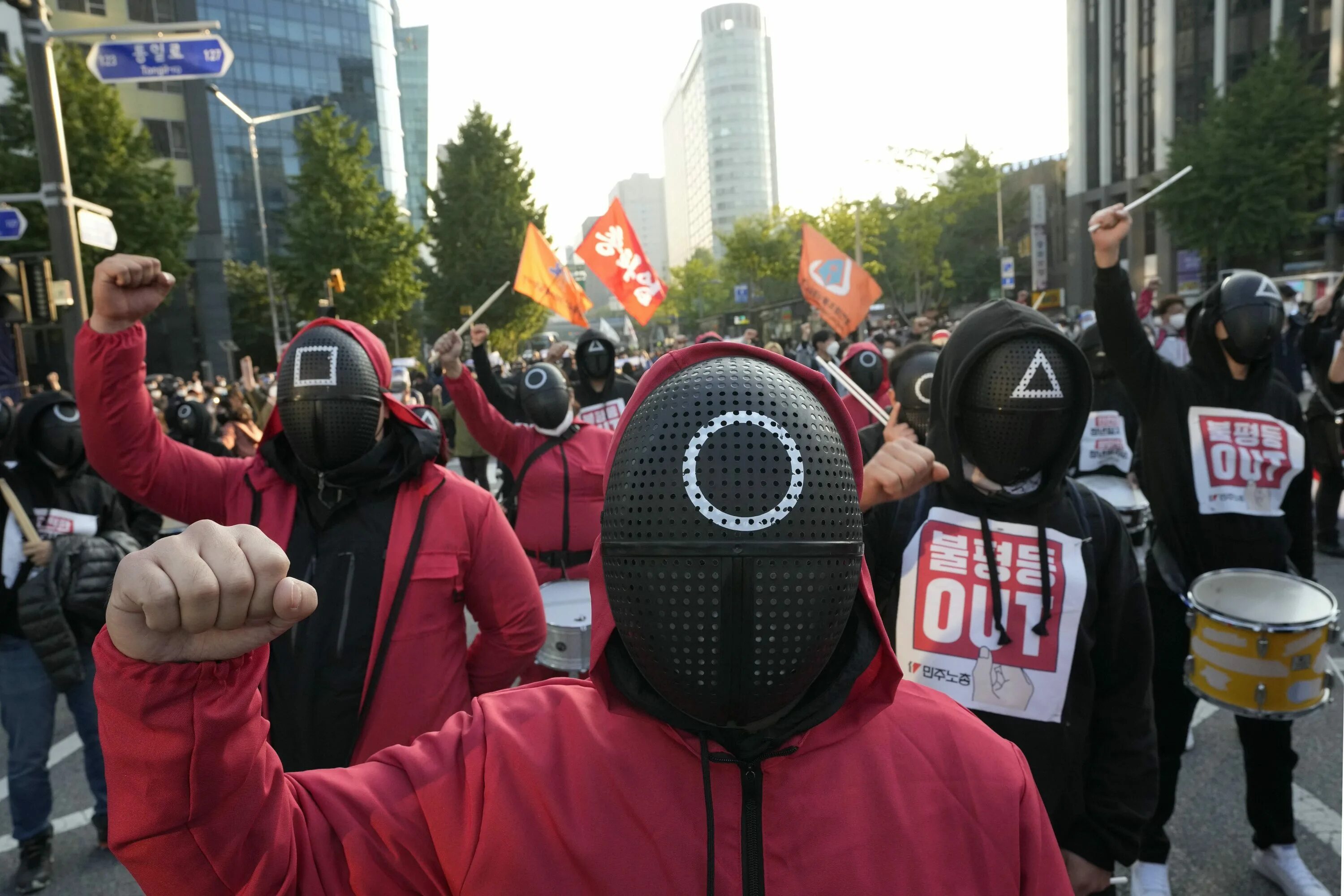 Условия митингов. Митинг в Южной Корее 2016. Митинги в Южной Корее. Протесты в Южной Корее. Забастовка Южная Корея.