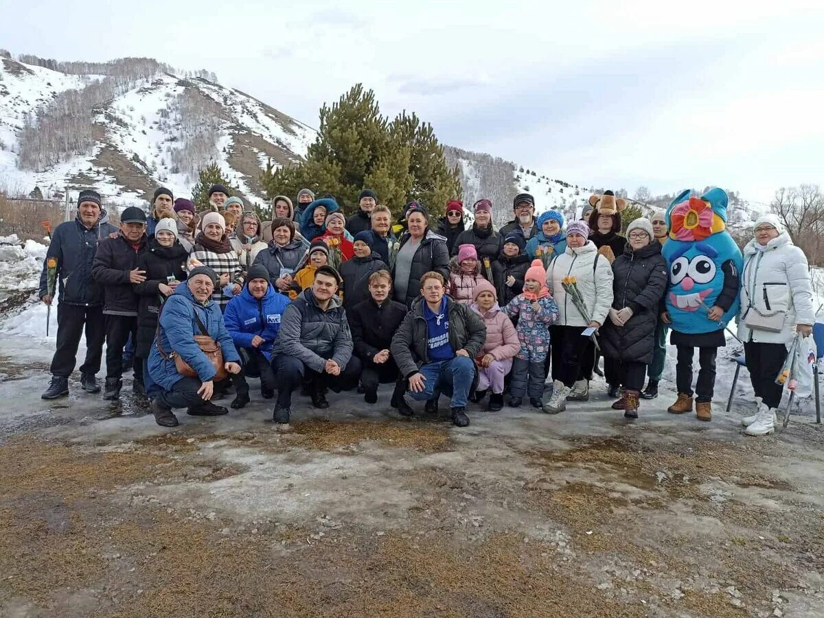 Конкурсы горно алтайск. Усть-Коксинский район село банное. Горно-Алтайск 2023. Жители Республики Алтай. Горный Алтай.