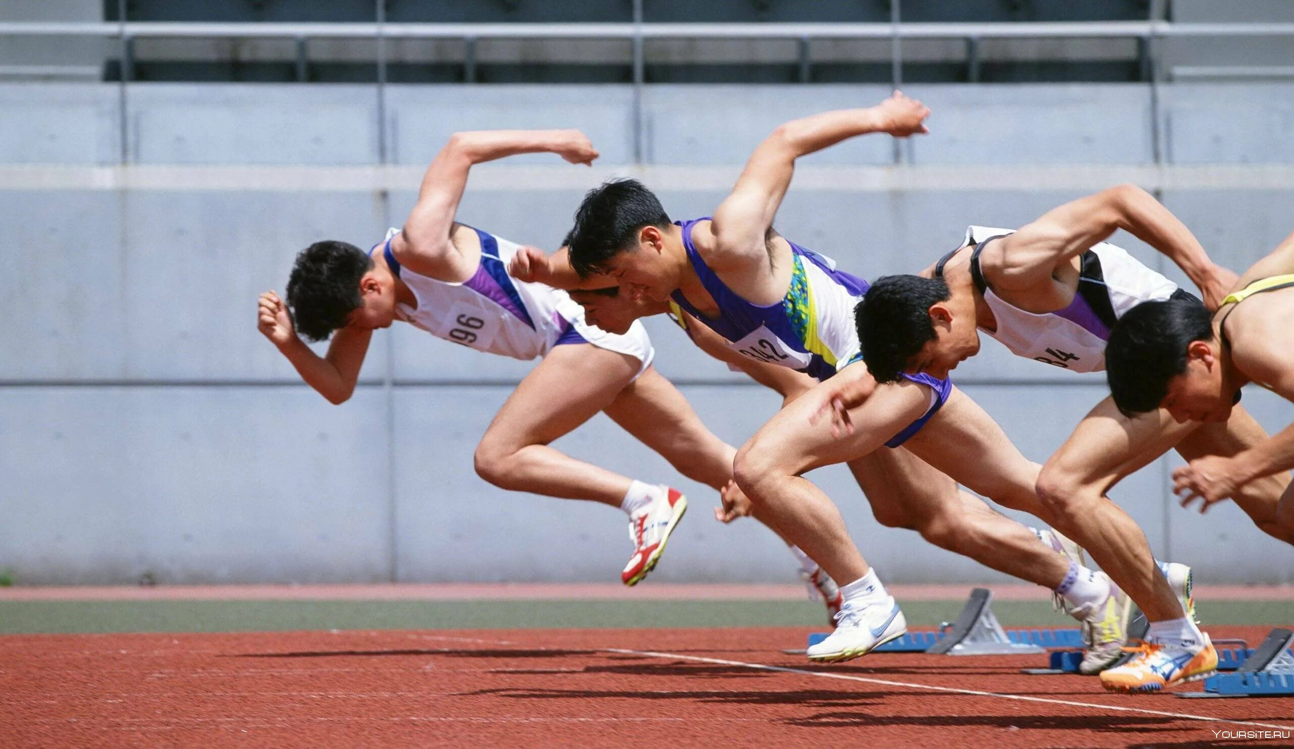 Скоростные способности спортсмена. Спортсмены в движении. Физическая культура. Быстрота это в физкультуре. Быстрота в легкой атлетике.