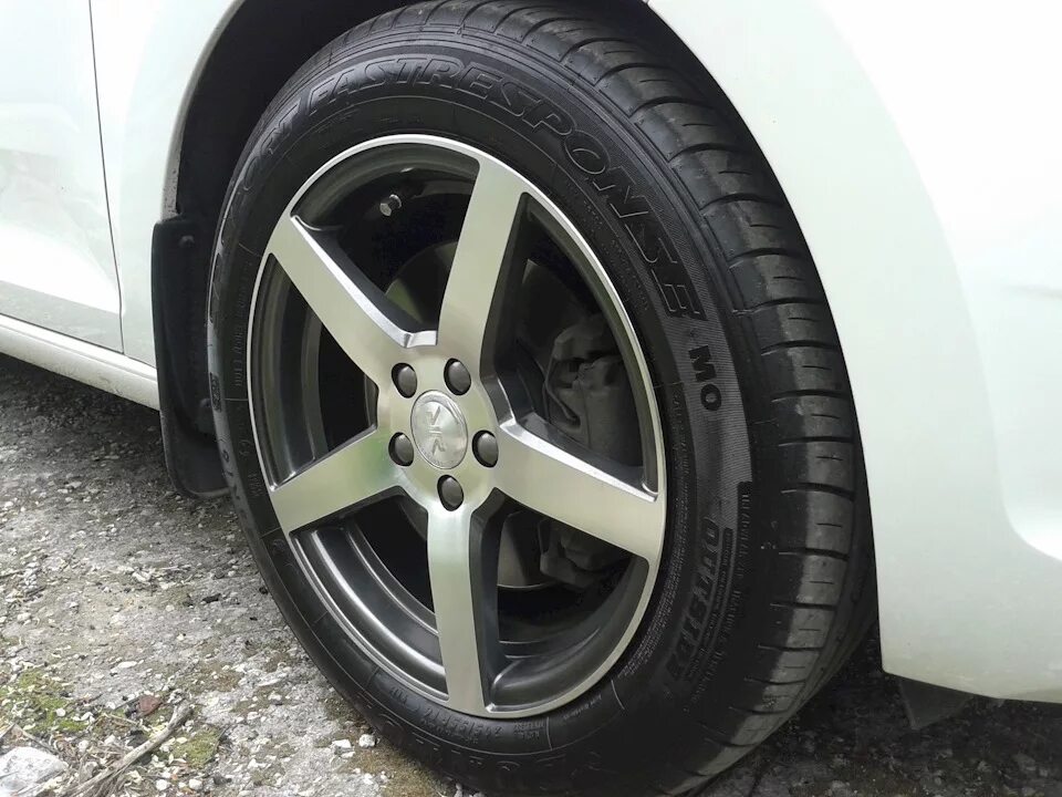 Рапид 205/50/16. 205/50 R16 Шкода Рапид. Рапид 205 45 р 16. Шкода Рапид 205/55 r16.