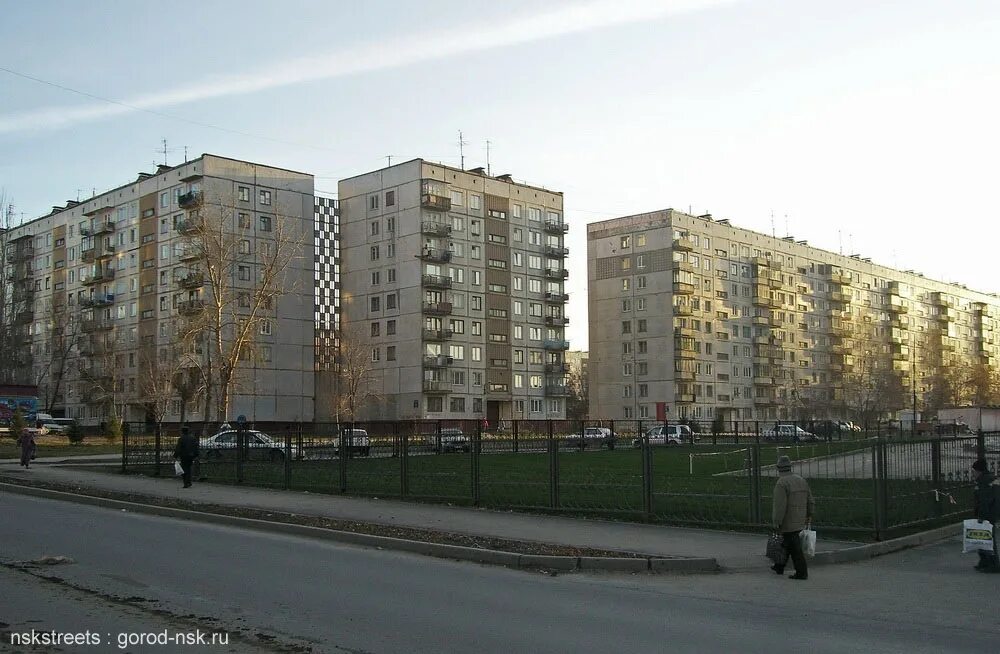 новосибирск герцена 10/1. ул. ул шевченко 17/1. №122 на улице линейной. ул.