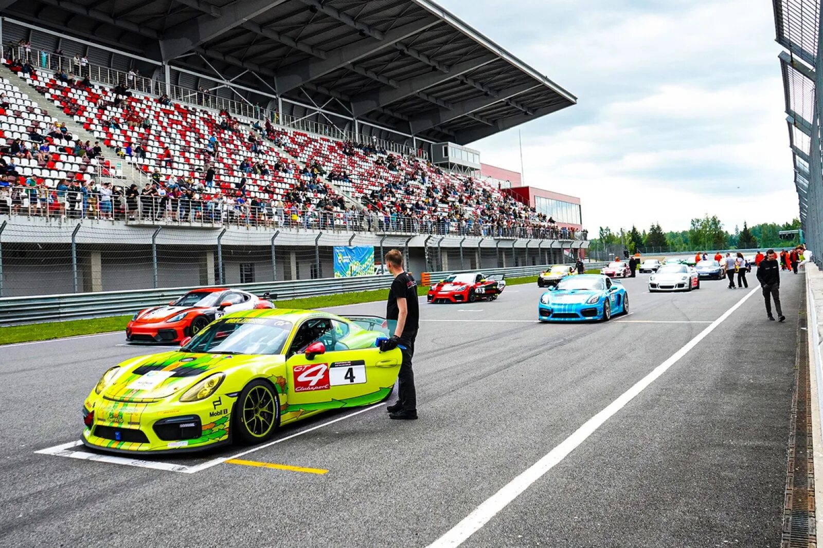 Сбер первый gt cup гран при москвы. Шелудьково Moscow Raceway. Moscow Raceway 2023. Шелудьково 39 Moscow Raceway. Стадион Moscow Raceway.