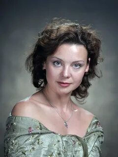 Порно балапанның қолын лентамен байлап, трахается