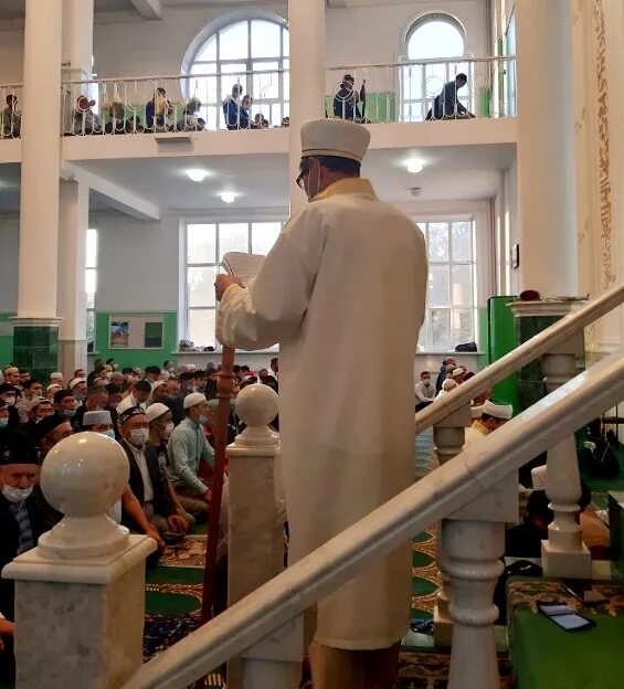 Московская соборная мечеть реконструкция. Намаз горьковский мечеть. Курбан байрам в санкт петербурге. Намаз горьковский мечеть. Намаз горьковский мечеть.