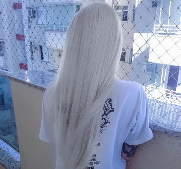 Белые волосы 18