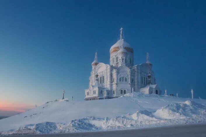 Snow trail in the Belogorsky monastery 2022 Пермь ВКонтакте VK