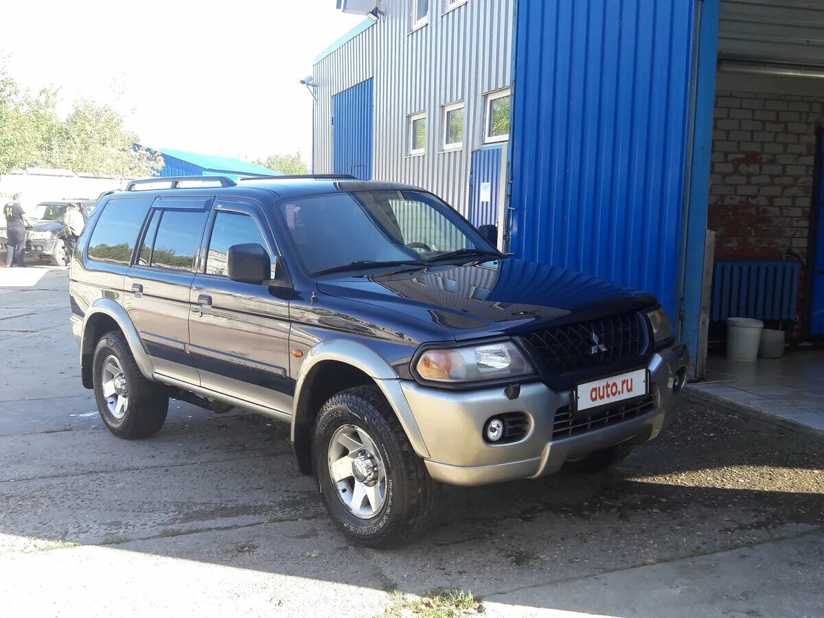 Митсубиси паджеро спорт 1 двигатели. Mitsubishi Pajero Sport 2003. Паджеро спорт 2003 года. Митсубиси Паджеро спорт 2003 год. Мицубиси Паджеро спорт 1 2003.