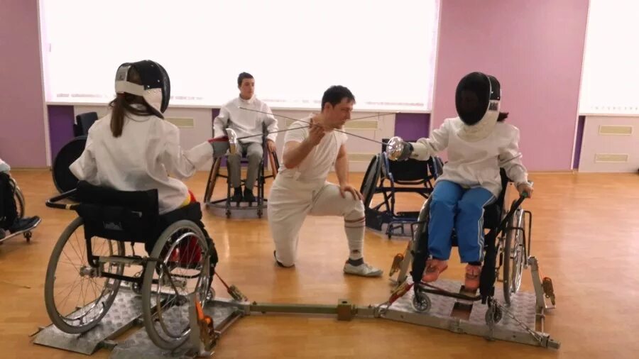 Курсы для обучения бесплатные для инвалидов. Реабилитация детей инвалидов. Физическая реабилитация инвалидов. Спорт для людей с ограниченными возможностями. Лица с ограниченными возможностями.