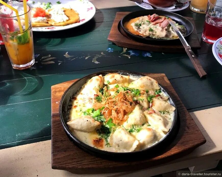 Renaissance минск. Минск рестораны лучшие национальные. Белорусская кухня ресторан. Кафе белорусской кухни. Минск рестораны лучшие национальные.