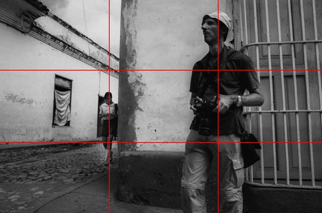 Двух третей голосов от общего. Композиция кадра трети. правило третей в фотографиях известных фотографов. композиционная сетка в фотографии. правило третей перспектива.