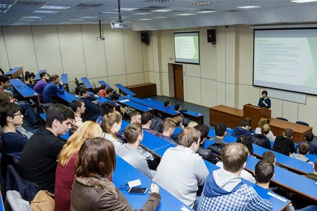 Синергия барнаул. Университет СИНЕРГИЯ метро Сокол. СИНЕРГИЯ университет внутри. Институт СИНЕРГИЯ Тула. Университет СИНЕРГИЯ аудитории.