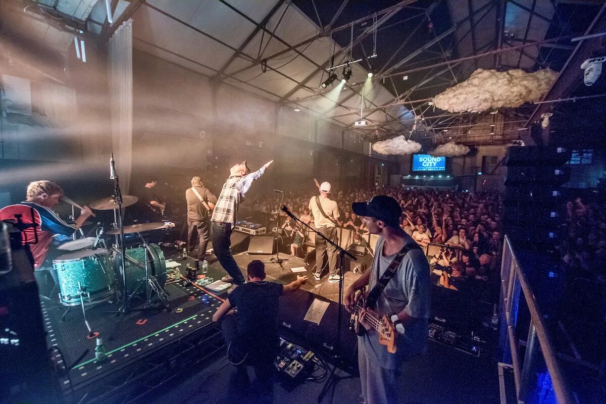 Sound city pa cabinet. Sound city studios. Focusrite studio. Studio 606 альбом sound city. Sound city аватарка.