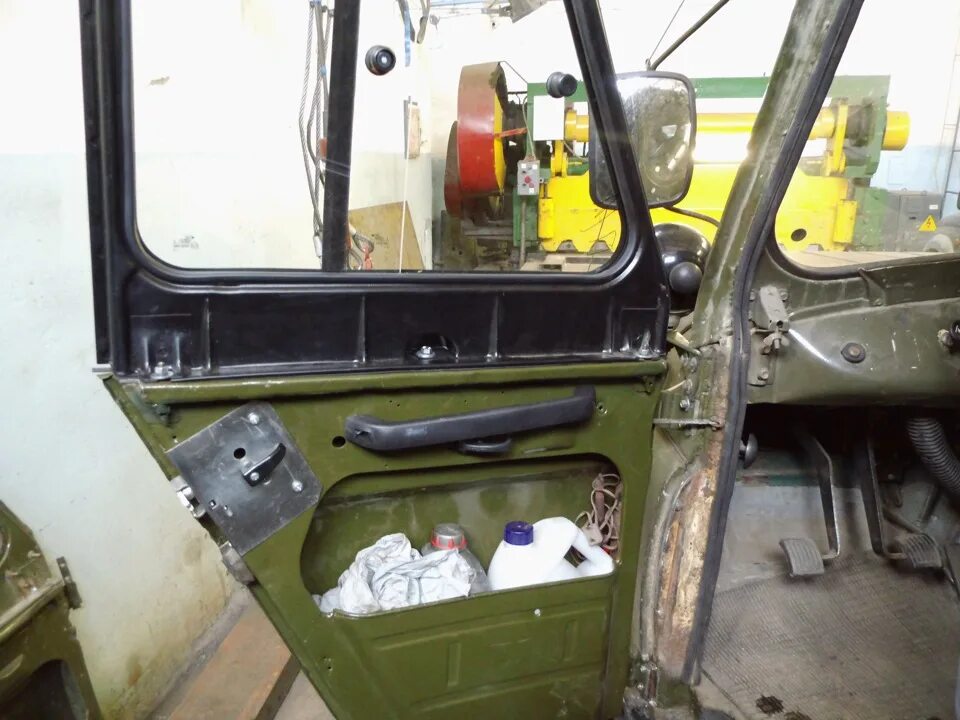 Уаз 31512 задняя дверь. Поменять двери на уазе. Откидные надставки на уаз 469. Дверь изнутри уаз 3151. Поменять двери на уазе.