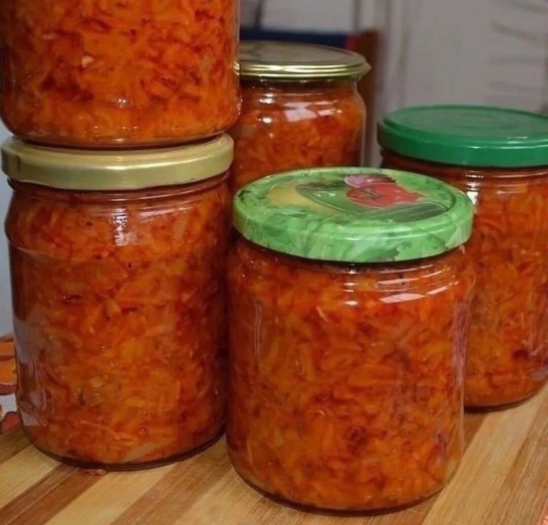 Морковные заготовки на зиму. Соленая морковь на зиму. Морковка в банках на зиму простой рецепт. Салат на зиму с морковкой. Джем из моркови.