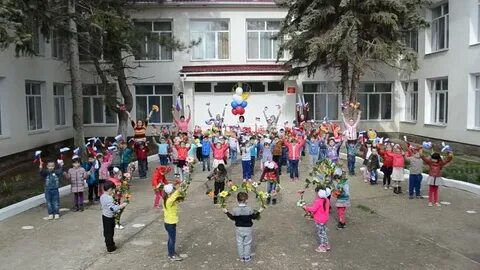 Яркое поле детский сад