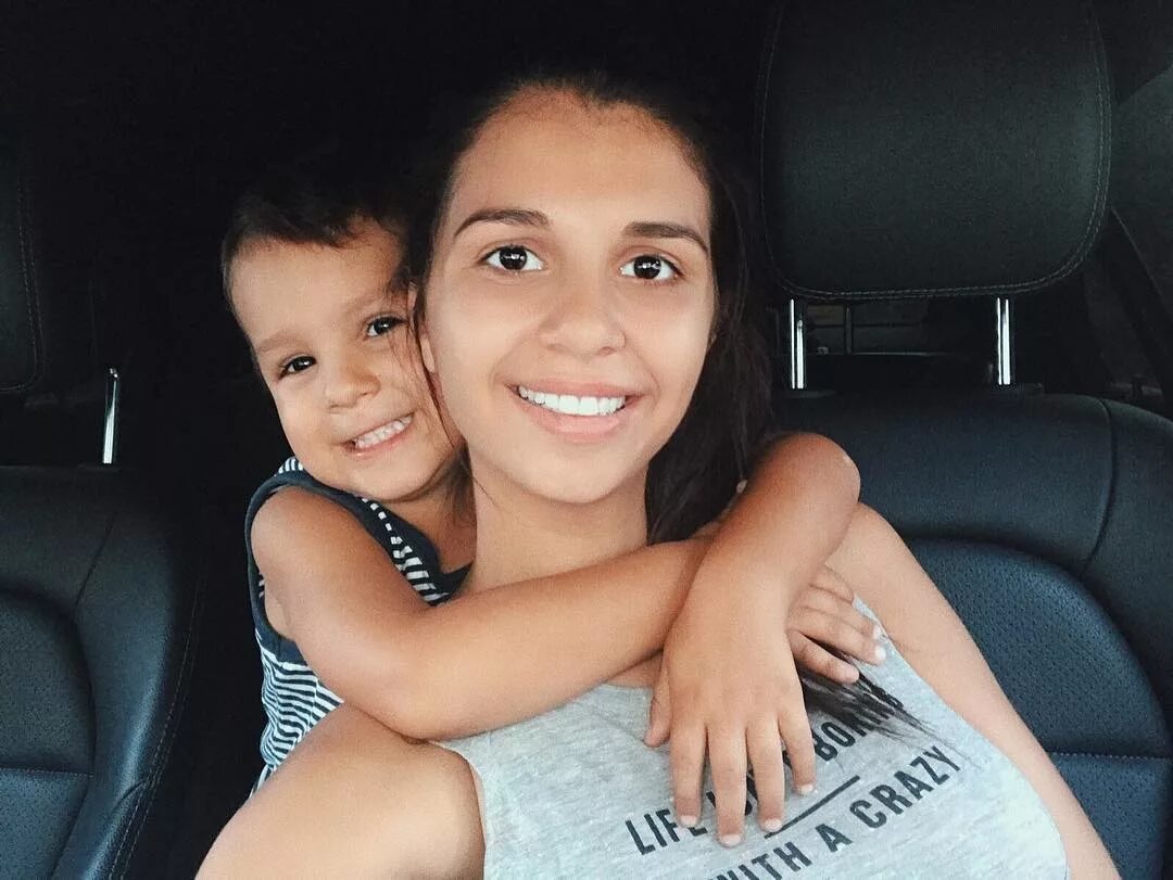 Алиана устиненко дом 2. Алиана устиненко 2022. Алиана устиненко (гобозова). Алиана устиненко дом 2. Дети алианы устиненко.