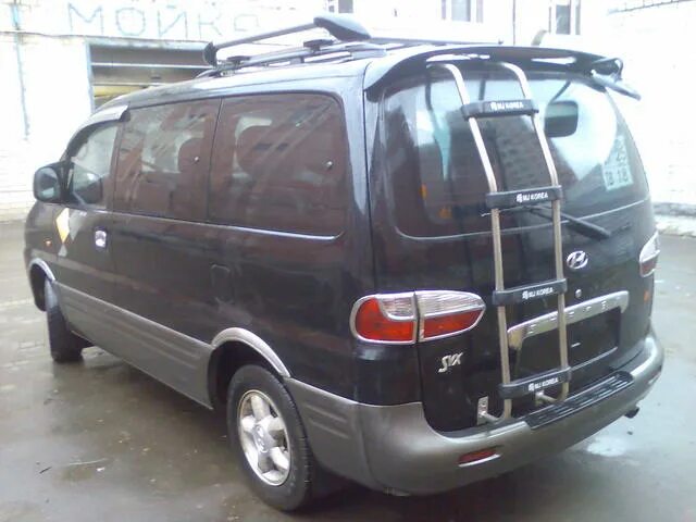Starex 2003. Хендай старекс 2000. Хендай старекс 2003 года. Hyundai starex 2000. Hyundai starex 2003 чëрный.