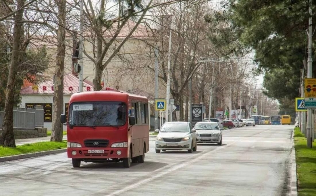 Проезд в маршрутке анапа. Маршрутка анапа. общественный транспорт анапа. автобус анапа. анапа городской транспорт.
