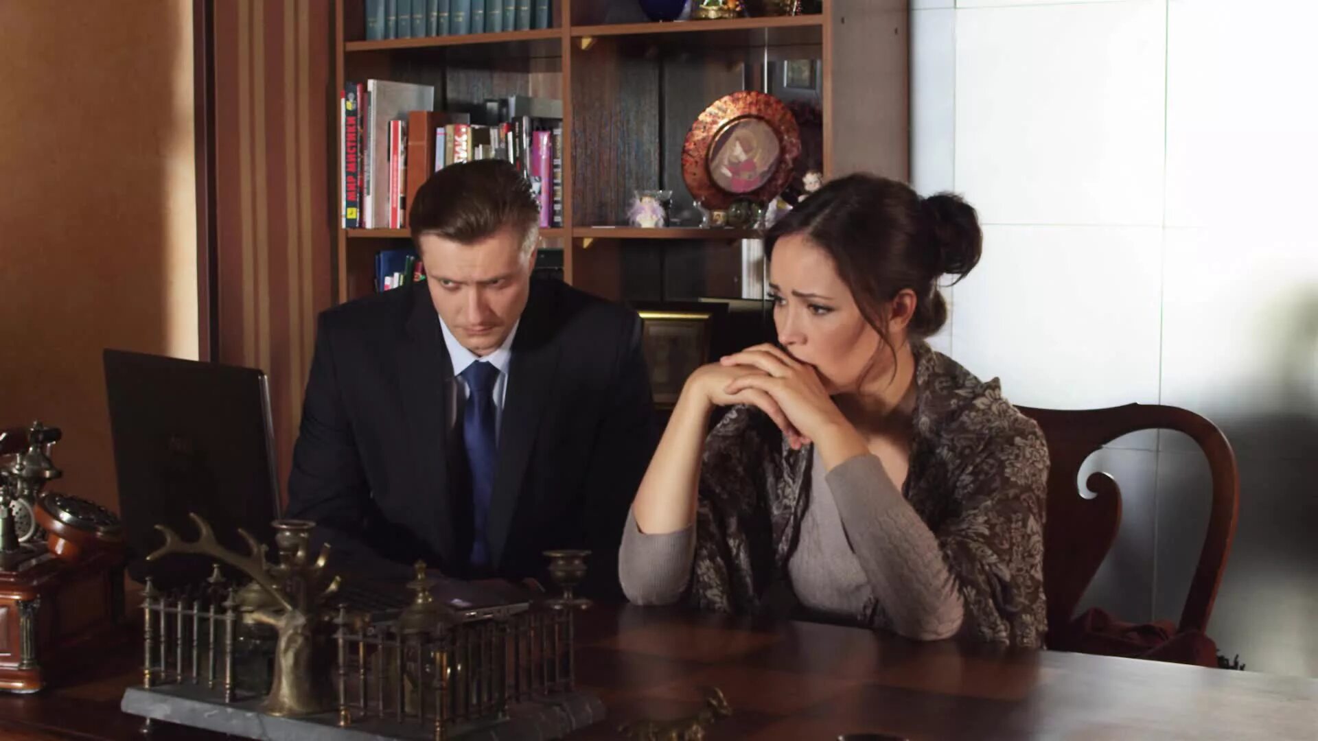 чужая девушка истории. El kizi турецкий сериал. саша самохина актриса. фильм чужая 1 серия. чужая женщина сериал 2013.