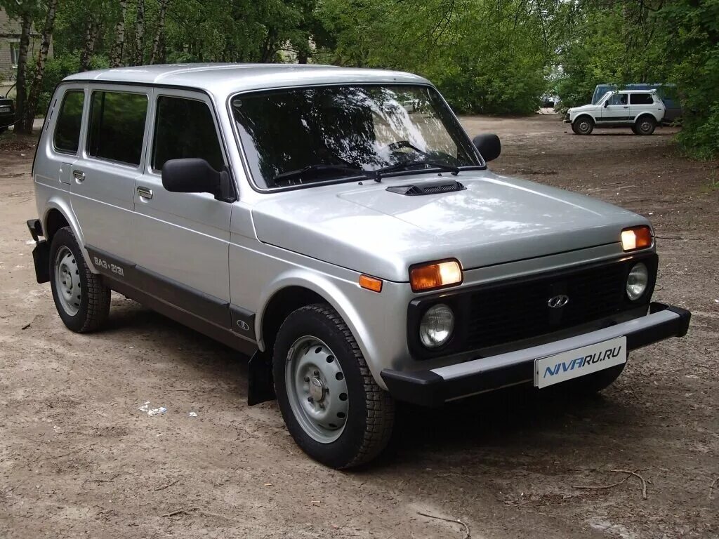 Авто 2131 с пробегом. ВАЗ 2131 2013 года. ВАЗ 2131 Нива 2013.