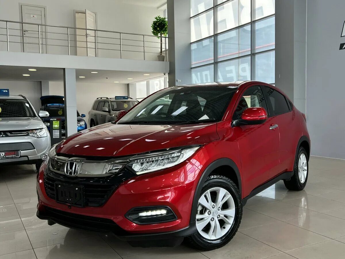 Honda Vezel 2020. Honda Vezel 2016. Хонда Везел красная. Хонда Везел 17 года.