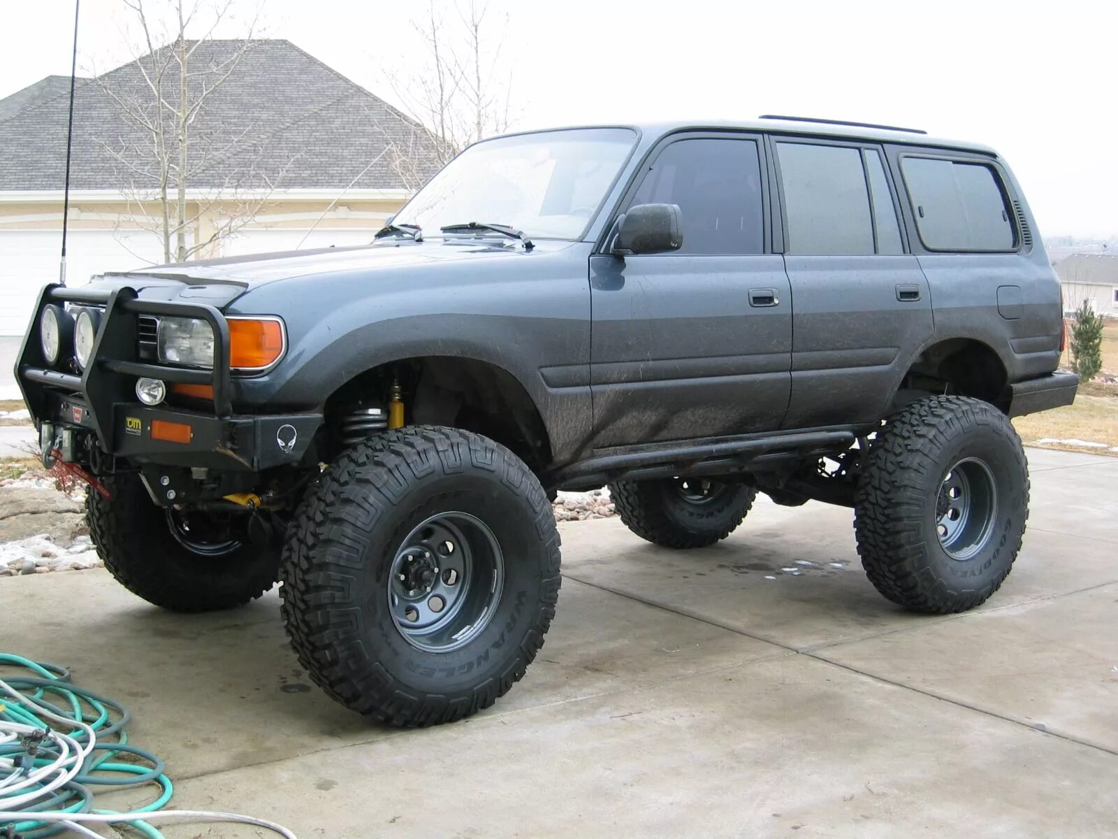 Полотенцесушитель двин j 80x50. Toyota land cruiser fj80. Fj 80 50. Land cruiser 80 tuning. Полотенцесушитель двин k1 w60/40.