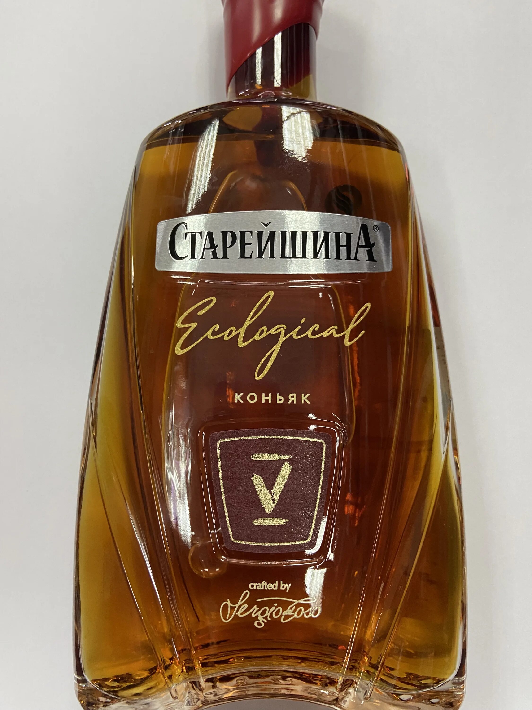 Коньяк старейшина 5 0.5