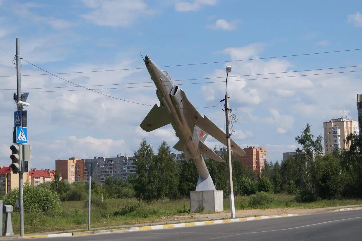 Поселок белоозерский. Поселок белоозерский воскресенского. Поселок белоозерский воскресенского. Белоозерский храм всех святых. Поселок белоозерский воскресенского.
