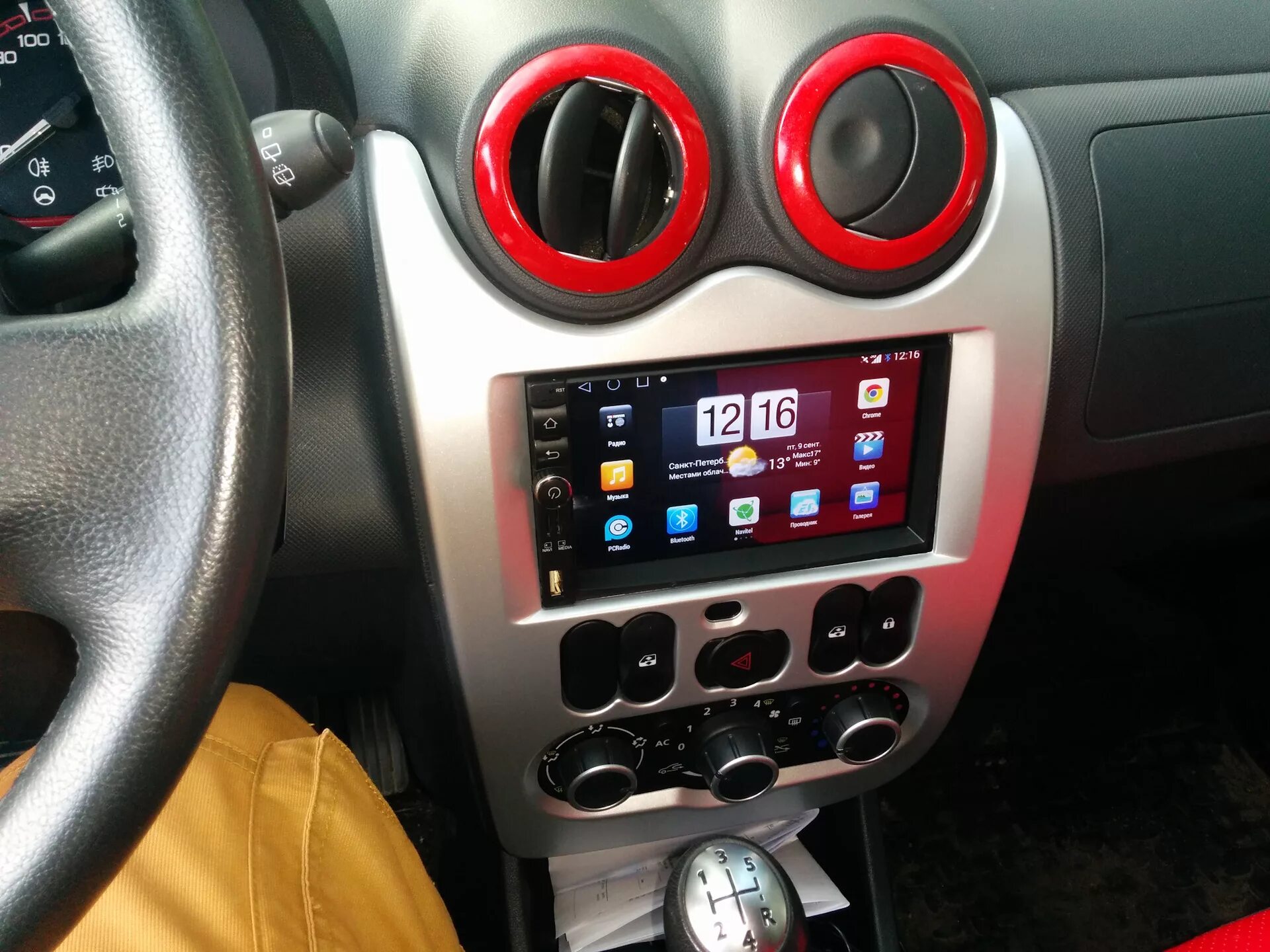 Обзавёлся новой магнитолой - Renault Sandero 1G, 1,6 л, 2011 года автозвук DRIVE