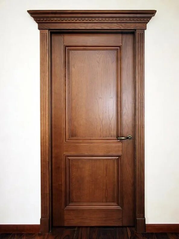Наличники на двери. Деревянная дверь. Деревянные двери межкомнатные. Обналичка для двери.