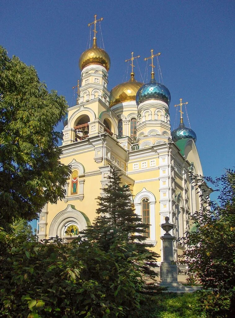 Покровский кафедральный собор владивосток. Храм покрова пресвятой богородицы владивосток. Католический приход пресвятой богородицы владивосток. Храм успения божией матери. Храм успения божией матери владивосток 2 gis.
