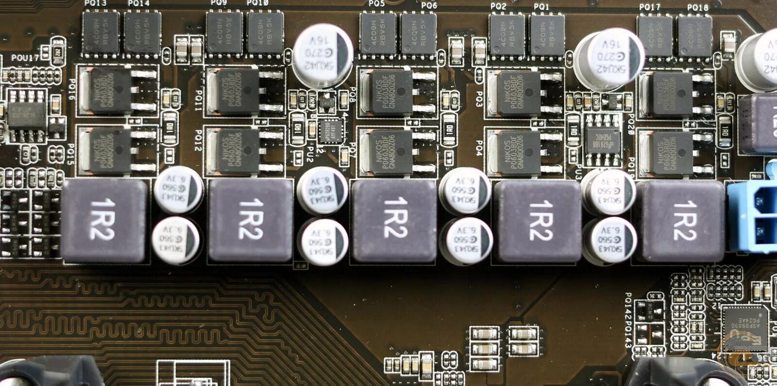ASUS 97 Plus. Контроллер питания процессора 5588. Система питания процессора. Контроллер питания процессора gx628. Фазы питания процессора