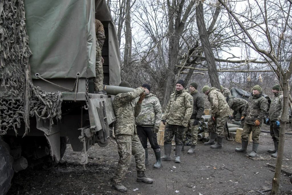 Обедненный уран на украине. Военные США на Украине. Снаряды с обедненным ураном.