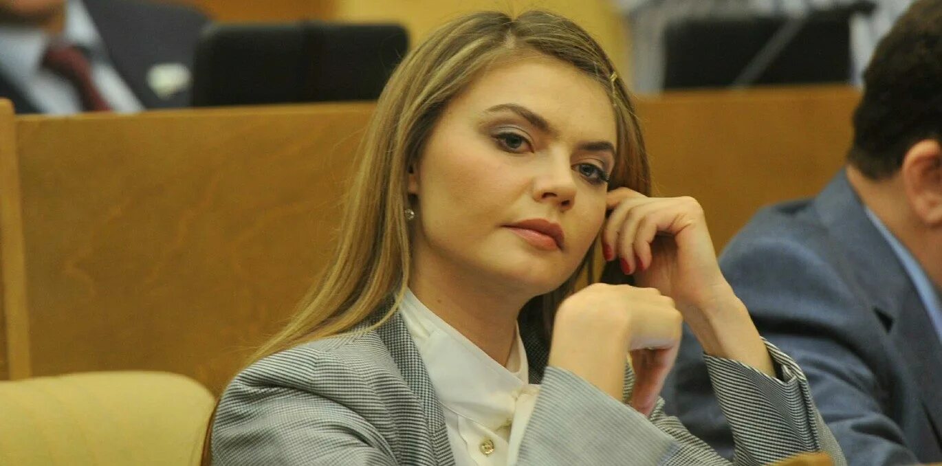 Семейное положение алины кабаевой. Алина кабаева 2025. алина кабаева дети. сын алины кабаевой. алина кабаева максим.
