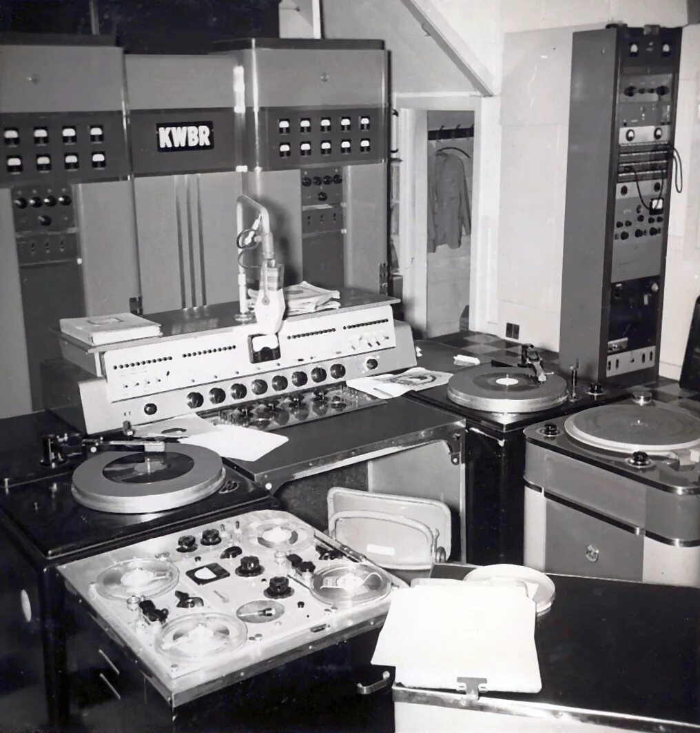 Radio factory. 50s radio station design. old radio station. radidi dj. radio studio london.